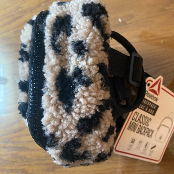 Reebok purse back pack brand new w tags - Picture 6 of 6